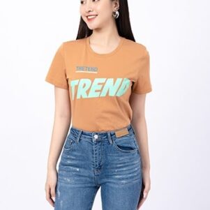 Áo cotton nữ cổ tròn dáng suông in chữ Trend